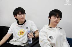 WB3-2EDGM获两连胜，暖阳状態(tài)拉滿(mǎn)，晚星(xīng)坐稳首(shǒu)发，老林再(zài)次比耶