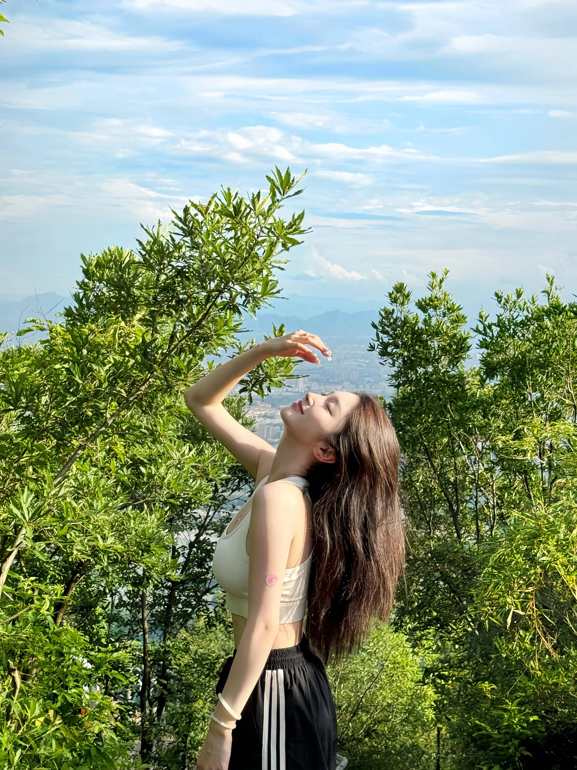 张家界门票2025门票多少钱？2025门票价格预测+购买指南，提前收藏！