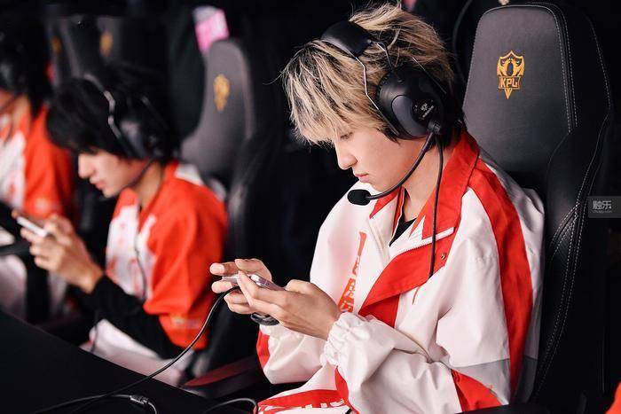 鸟巢里的KPL年度总决赛