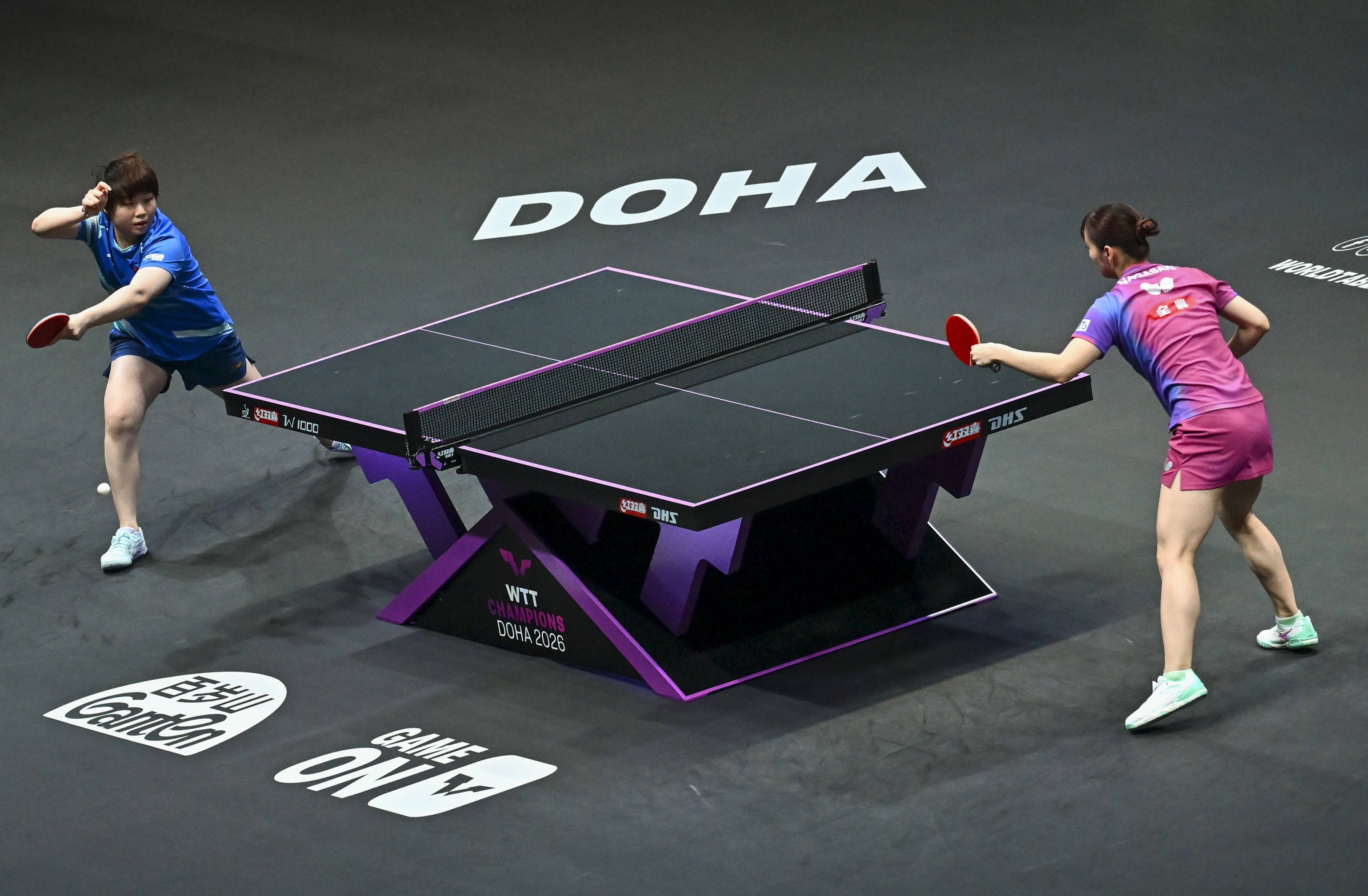 (体育)乒乓球——WTT多哈冠军赛:蒯曼晋级女单四强