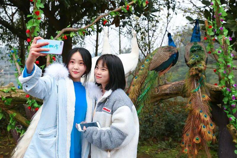 @所有女神！3.4日9点官方抖音直播间限量只要38元