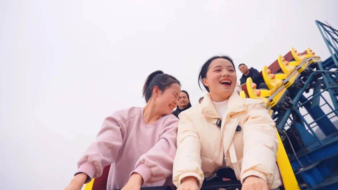 @所有女神！3.4日9点官方抖音直播间限量只要38元